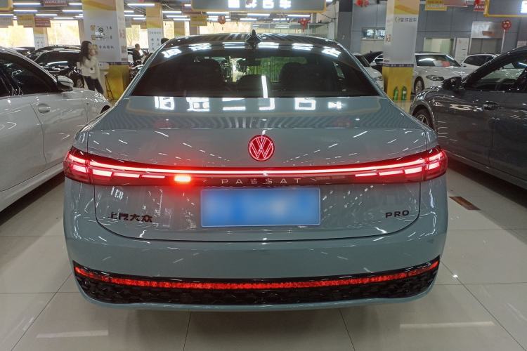 Used Volkswagen Passat 2025 Pro 380TSI Starry Dragon Luxury Edition Exterior 4