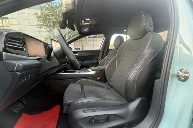 Used Volkswagen Passat 2025 Pro 380TSI Starry Dragon Luxury Edition Exterior 5