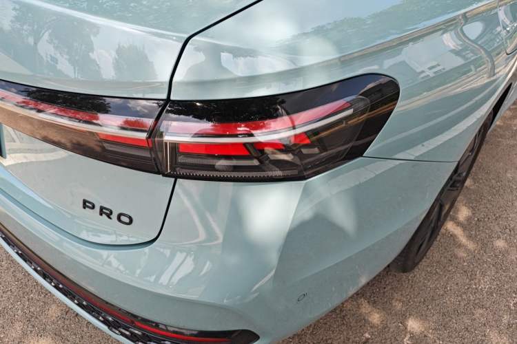 Used Volkswagen Passat 2025 Pro 380TSI Starry Dragon Luxury Edition Exterior 6