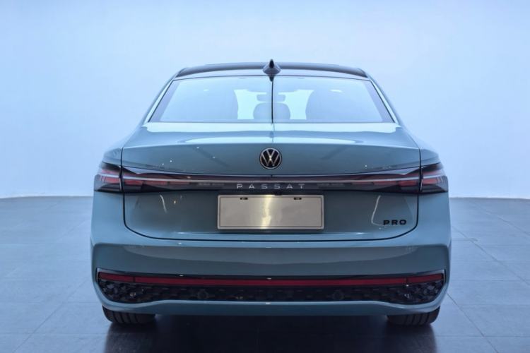 Used Volkswagen Passat 2025 Pro 380TSI Starry Dragon Luxury Edition Exterior 6