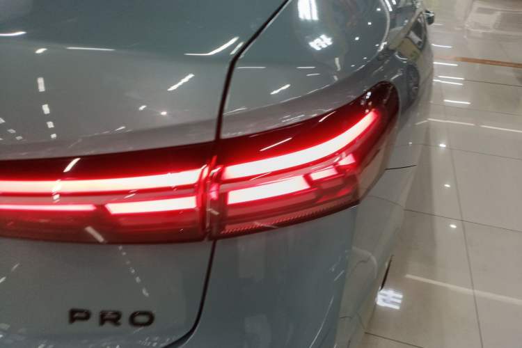 Used Volkswagen Passat 2025 Pro 380TSI Starry Dragon Luxury Edition Exterior 6