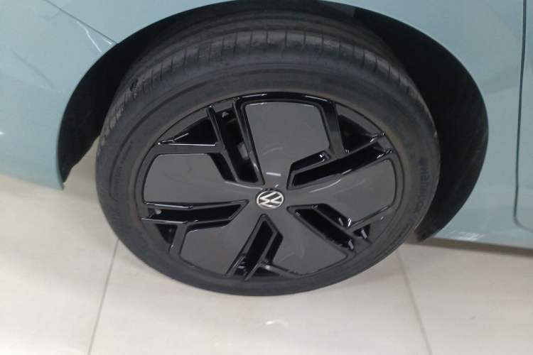 Used Volkswagen Passat 2025 Pro 380TSI Starry Dragon Luxury Edition Exterior 8