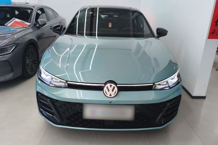 Used Volkswagen Passat 2025 Pro 380TSI Starry Dragon Luxury Edition Front