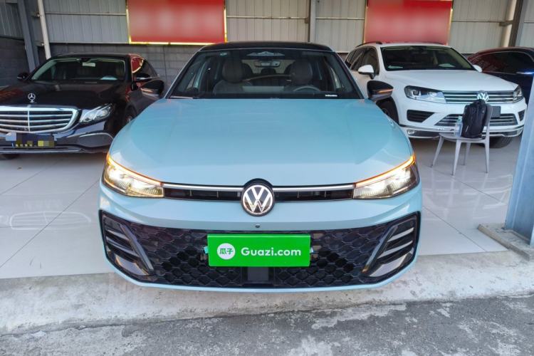Used Volkswagen Passat 2025 Pro 380TSI Starry Dragon Luxury Edition Front