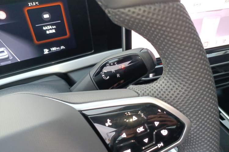 Used Volkswagen Passat 2025 Pro 380TSI Starry Dragon Luxury Edition Gear Lever