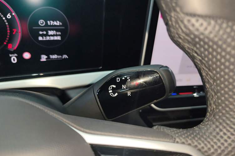 Used Volkswagen Passat 2025 Pro 380TSI Starry Dragon Luxury Edition Gear Lever