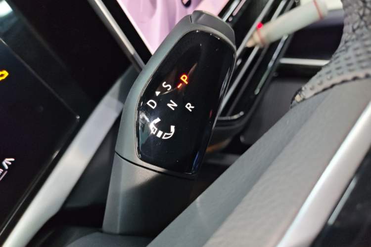 Used Volkswagen Passat 2025 Pro 380TSI Starry Dragon Luxury Edition Gear Lever