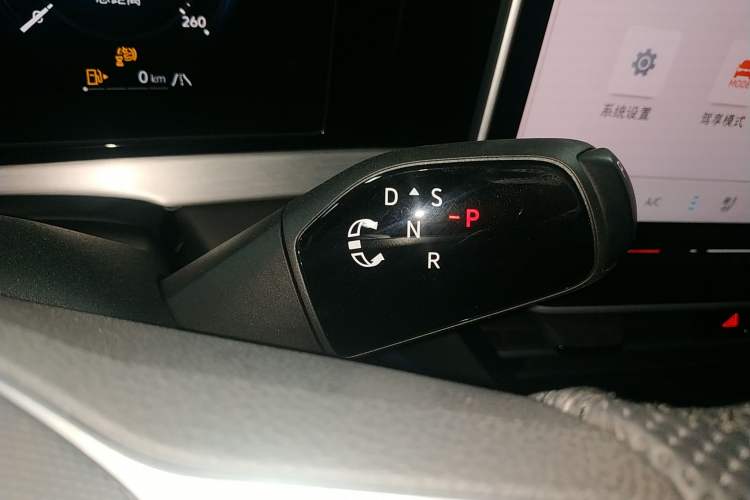 Used Volkswagen Passat 2025 Pro 380TSI Starry Dragon Luxury Edition Gear Lever