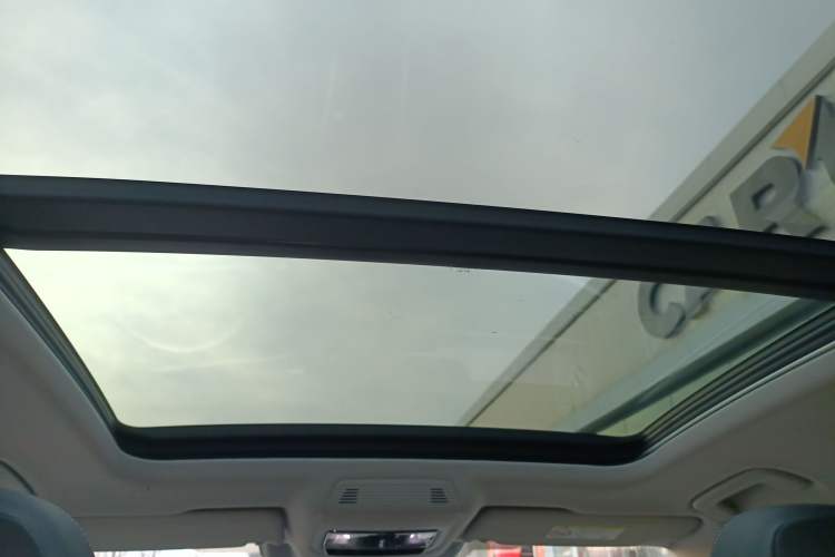 Used Volkswagen Passat 2025 Pro 380TSI Starry Dragon Luxury Edition Headliner