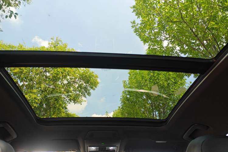 Used Volkswagen Passat 2025 Pro 380TSI Starry Dragon Luxury Edition Headliner
