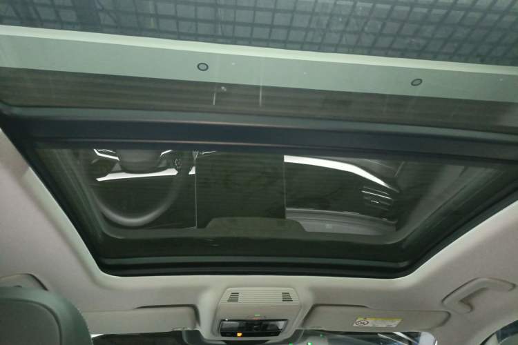 Used Volkswagen Passat 2025 Pro 380TSI Starry Dragon Edition Headliner