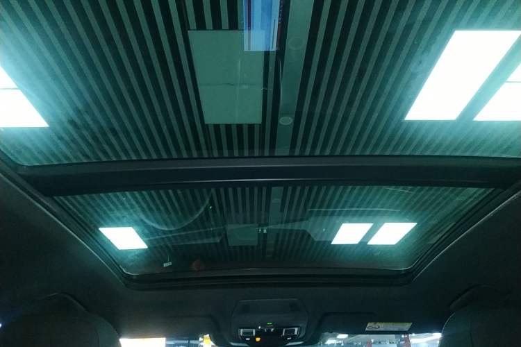 Used Volkswagen Passat 2025 Pro 380TSI Starry Dragon Luxury Edition Headliner