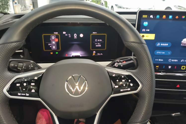 Used Volkswagen Passat 2025 Pro 380TSI Starry Dragon Luxury Edition Instrument Cluster