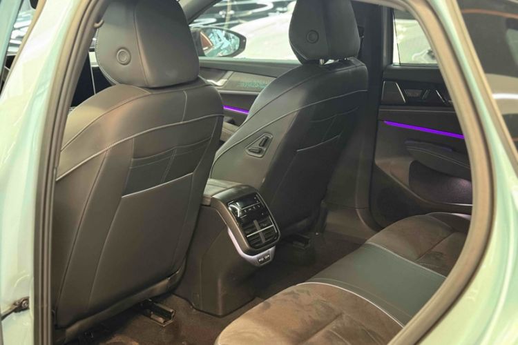 Used Volkswagen Passat 2025 Pro 380TSI Starry Dragon Luxury Edition Interior 3