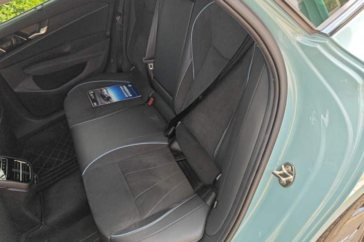 Used Volkswagen Passat 2025 Pro 380TSI Starry Dragon Luxury Edition Interior 4
