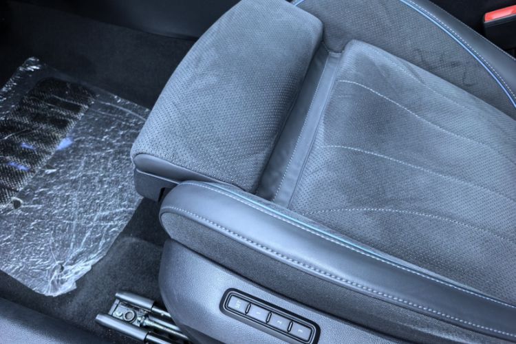 Used Volkswagen Passat 2025 Pro 380TSI Starry Dragon Luxury Edition Interior 7