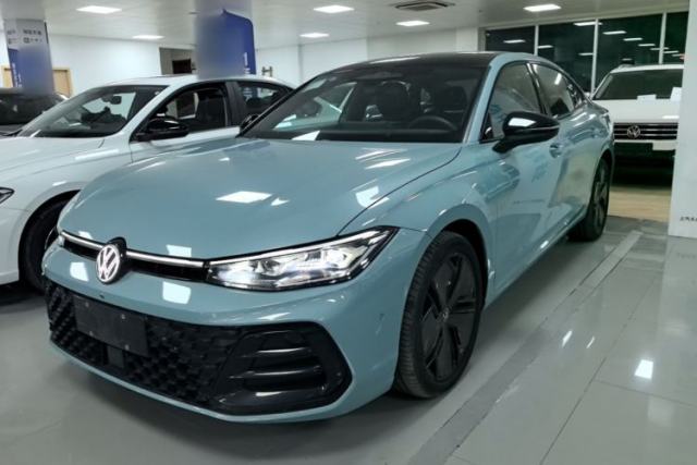 Used Volkswagen Passat 2025 Pro 380TSI Starry Dragon Luxury Edition