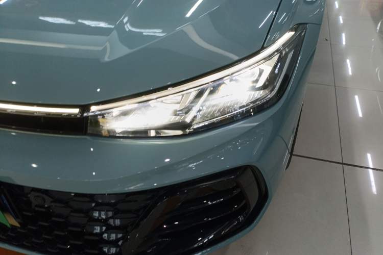 Used Volkswagen Passat 2025 Pro 380TSI Starry Dragon Luxury Edition Left Front Headlight