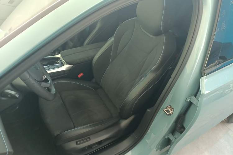 Used Volkswagen Passat 2025 Pro 380TSI Starry Dragon Luxury Edition Left Front Seat