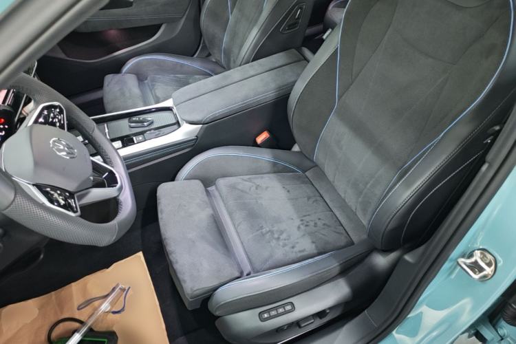 Used Volkswagen Passat 2025 Pro 380TSI Starry Dragon Luxury Edition Left Front Seat