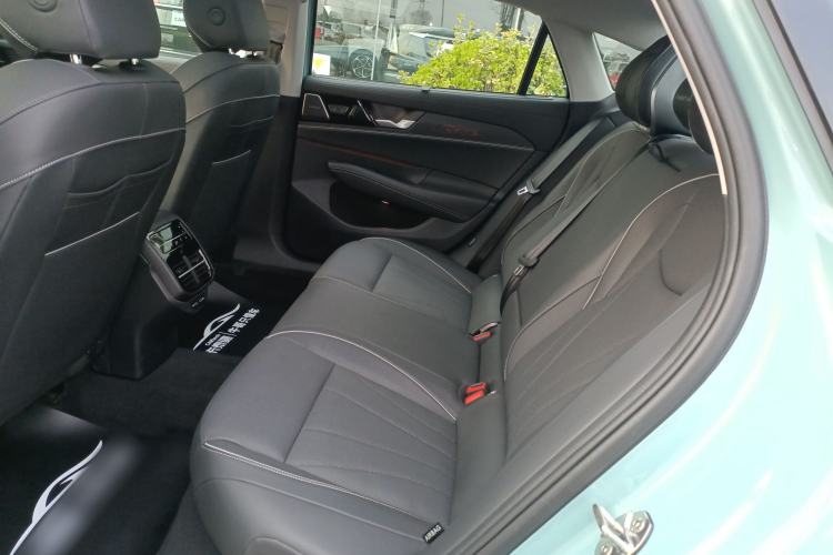Used Volkswagen Passat 2025 Pro 380TSI Starry Dragon Luxury Edition Left Rear Seat