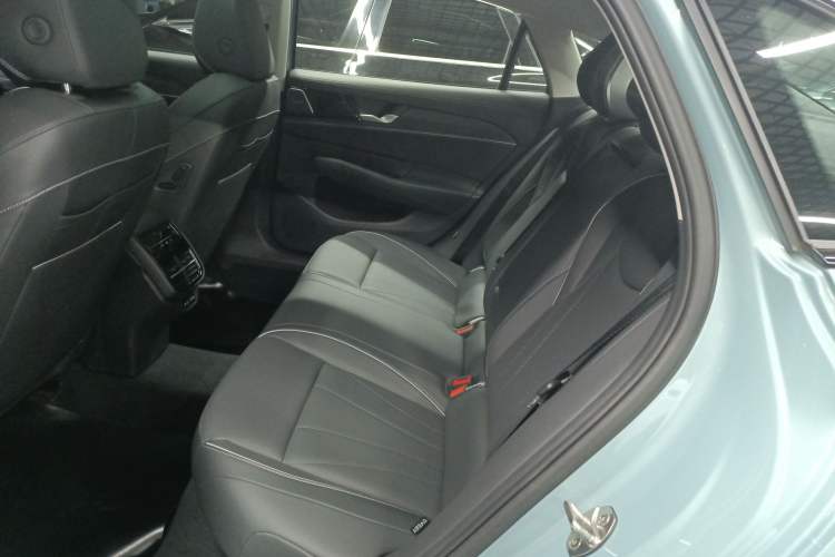 Used Volkswagen Passat 2025 Pro 380TSI Starry Dragon Edition Left Rear Seat