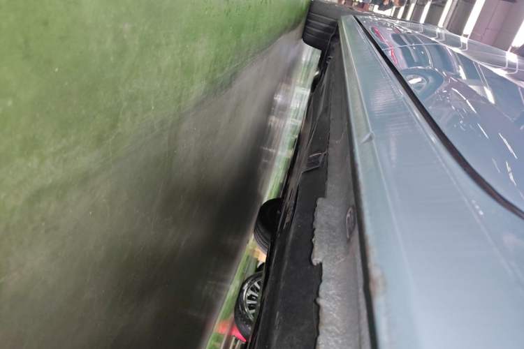 Used Volkswagen Passat 2025 Pro 380TSI Starry Dragon Luxury Edition Left Side Sill