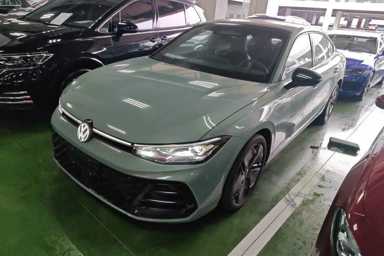 Used Volkswagen Passat 2025 Pro 380TSI Starry Dragon Luxury Edition Guazi used car, China used car export, Used car for sale, Used  cars, Cheapest cars for sale
