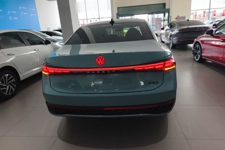 Used Volkswagen Passat 2025 Pro 380TSI Starry Dragon Luxury Edition Rear