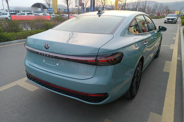 Used Volkswagen Passat 2025 Pro 380TSI Starry Dragon Luxury Edition Rear Right 45 Deg