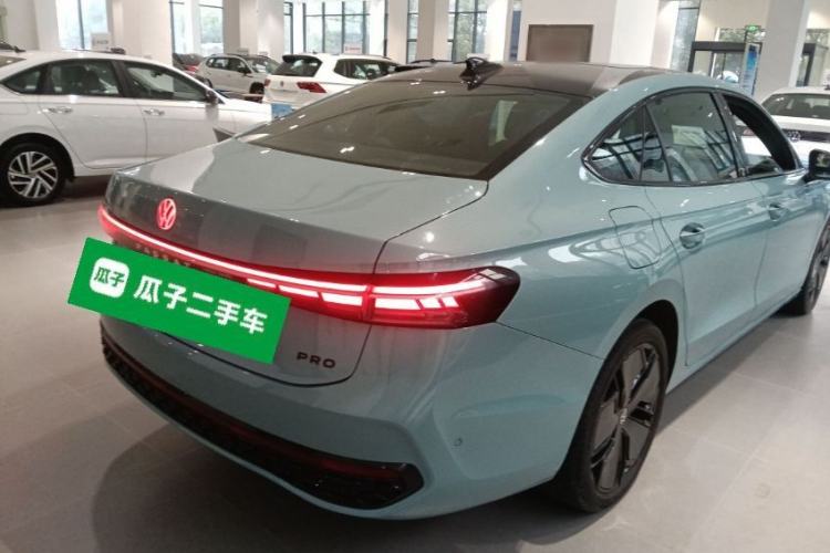 Used Volkswagen Passat 2025 Pro 380TSI Starry Dragon Luxury Edition Rear Right 45 Deg