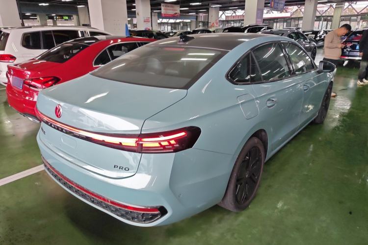 Used Volkswagen Passat 2025 Pro 380TSI Starry Dragon Luxury Edition Rear Right 45 Deg