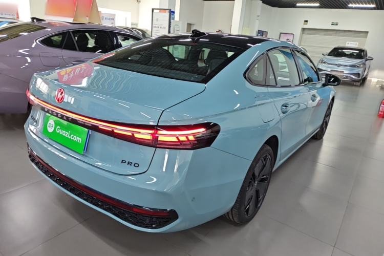 Used Volkswagen Passat 2025 Pro 380TSI Starry Dragon Luxury Edition Rear Right 45 Deg