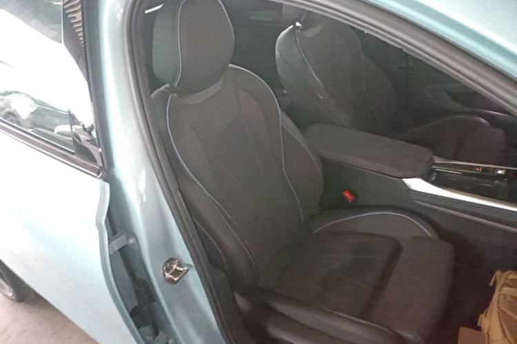 Used Volkswagen Passat 2025 Pro 380TSI Starry Dragon Luxury Edition Right Front Seat
