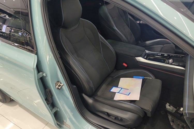 Used Volkswagen Passat 2025 Pro 380TSI Starry Dragon Luxury Edition Right Front Seat