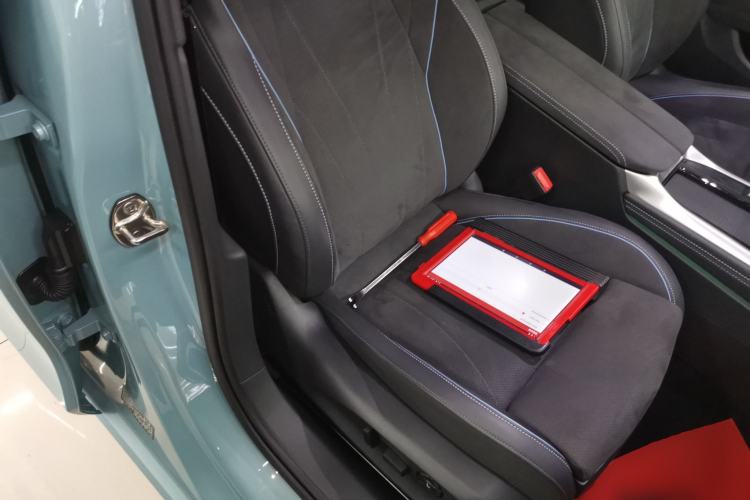 Used Volkswagen Passat 2025 Pro 380TSI Starry Dragon Luxury Edition Right Front Seat