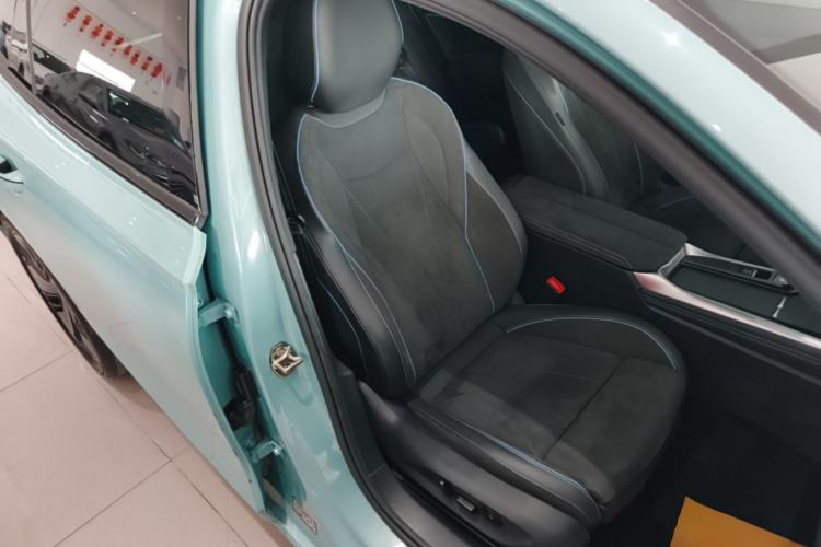 Used Volkswagen Passat 2025 Pro 380TSI Starry Dragon Luxury Edition Right Front Seat