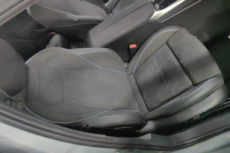 Used Volkswagen Passat 2025 Pro 380TSI Starry Dragon Luxury Edition Right Front Seat