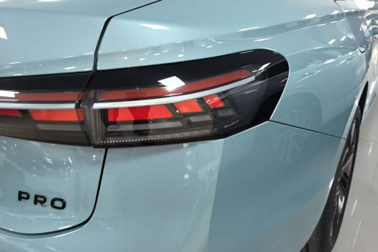 Used Volkswagen Passat 2025 Pro 380TSI Starry Dragon Luxury Edition Right Rear Taillight