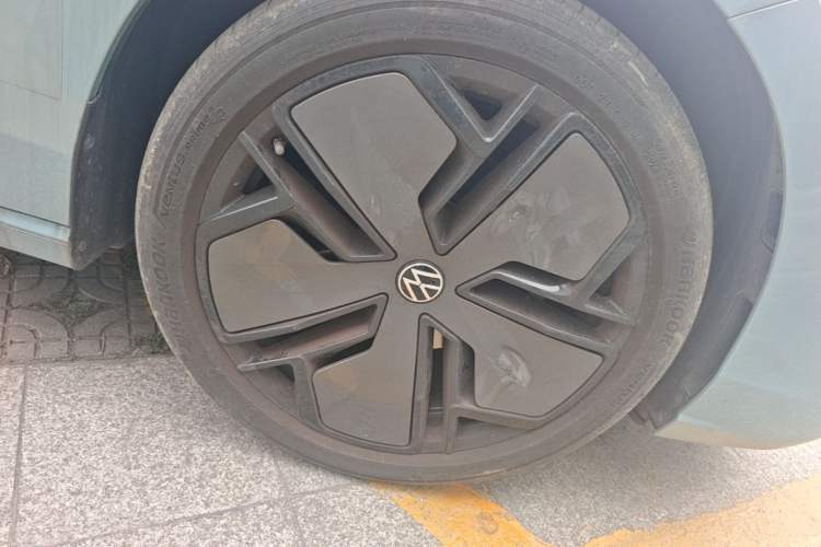 Used Volkswagen Passat 2025 Pro 380TSI Starry Dragon Luxury Edition Right Rear Wheel Hub