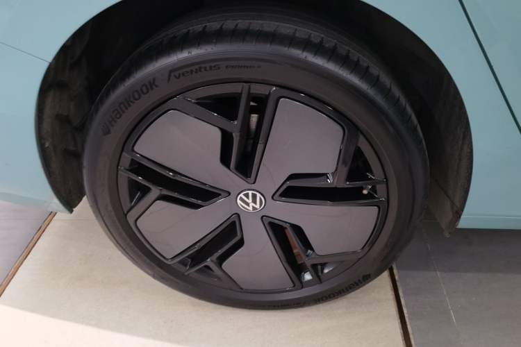Used Volkswagen Passat 2025 Pro 380TSI Starry Dragon Luxury Edition Right Rear Wheel Hub