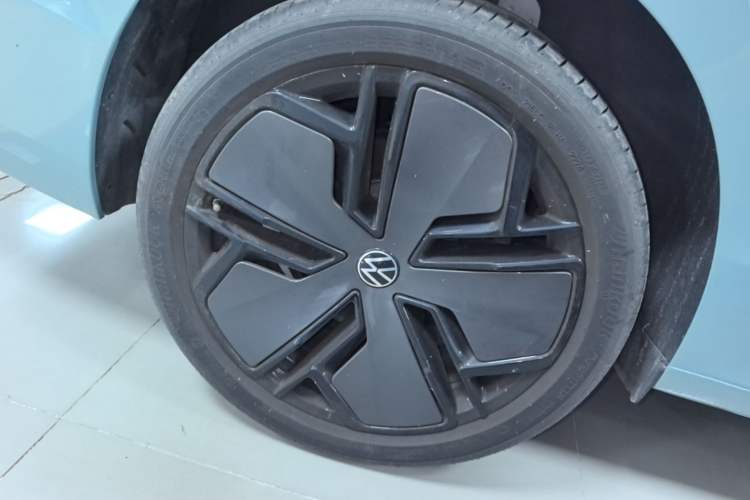 Used Volkswagen Passat 2025 Pro 380TSI Starry Dragon Luxury Edition Right Rear Wheel Hub