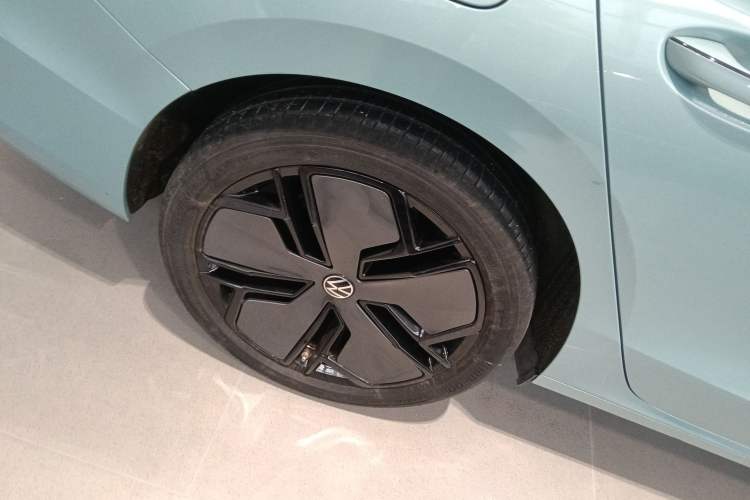 Used Volkswagen Passat 2025 Pro 380TSI Starry Dragon Luxury Edition Right Rear Wheel Hub