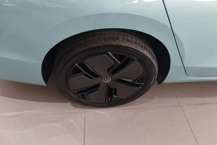 Used Volkswagen Passat 2025 Pro 380TSI Starry Dragon Luxury Edition Right Rear Wheel Hub
