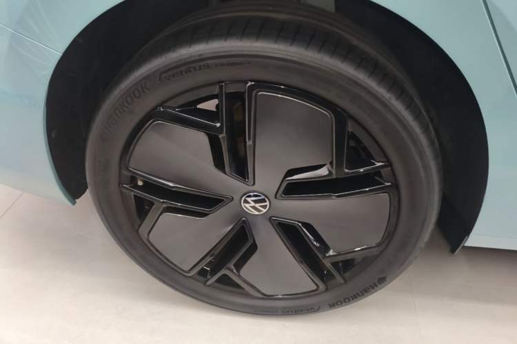 Used Volkswagen Passat 2025 Pro 380TSI Starry Dragon Luxury Edition Right Rear Wheel Hub