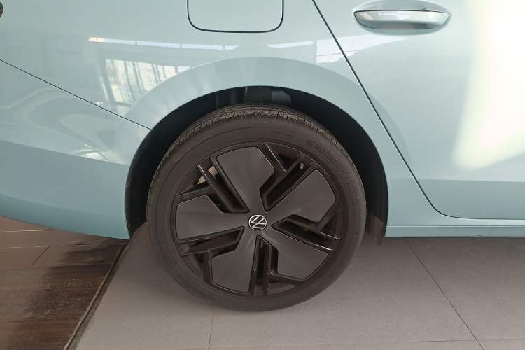 Used Volkswagen Passat 2025 Pro 380TSI Starry Dragon Luxury Edition Right Rear Wheel Hub
