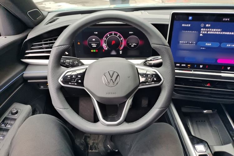 Used Volkswagen Passat 2025 Pro 380TSI Starry Dragon Luxury Edition Steering Wheel