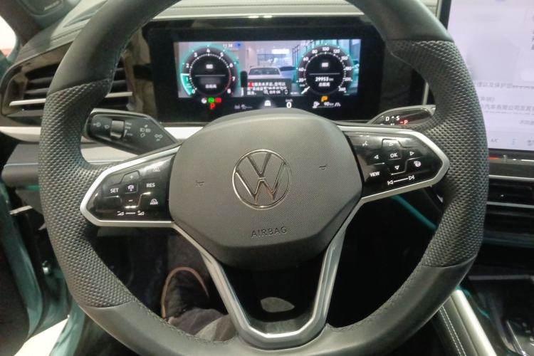 Used Volkswagen Passat 2025 Pro 380TSI Starry Dragon Luxury Edition Steering Wheel