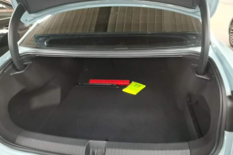 Used Volkswagen Passat 2025 Pro 380TSI Starry Dragon Luxury Edition Trunk