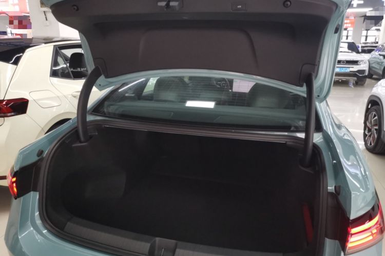 Used Volkswagen Passat 2025 Pro 380TSI Starry Dragon Luxury Edition Trunk
